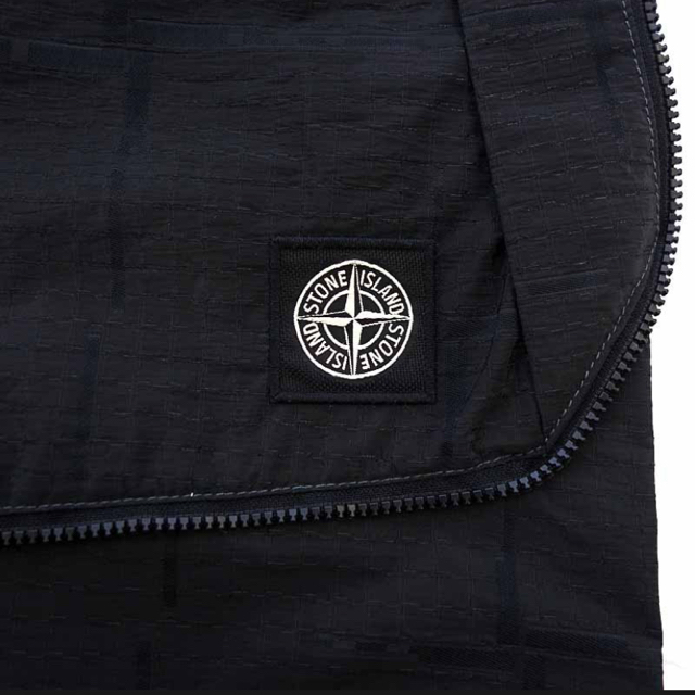 STONE ISLAND(ストーンアイランド)のストーンアイランド　ナイロンパンツ メンズのパンツ(その他)の商品写真