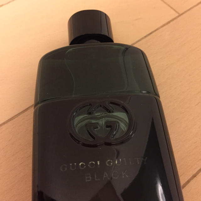 Gucci(グッチ)のGUCCI GUILTY BLACK 50ml コスメ/美容の香水(香水(男性用))の商品写真