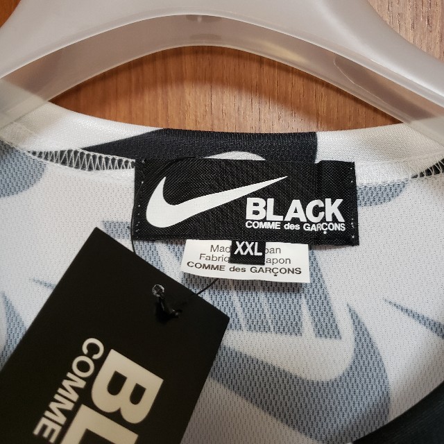 BLACK COMME des GARCONS(ブラックコムデギャルソン)の【新品】【レア】BLACK COMME des GARCONS NIKE CDG メンズのトップス(Tシャツ/カットソー(半袖/袖なし))の商品写真