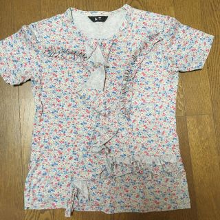 エーティー(A/T)のA/T グレーお花Tシャツ(カットソー(半袖/袖なし))