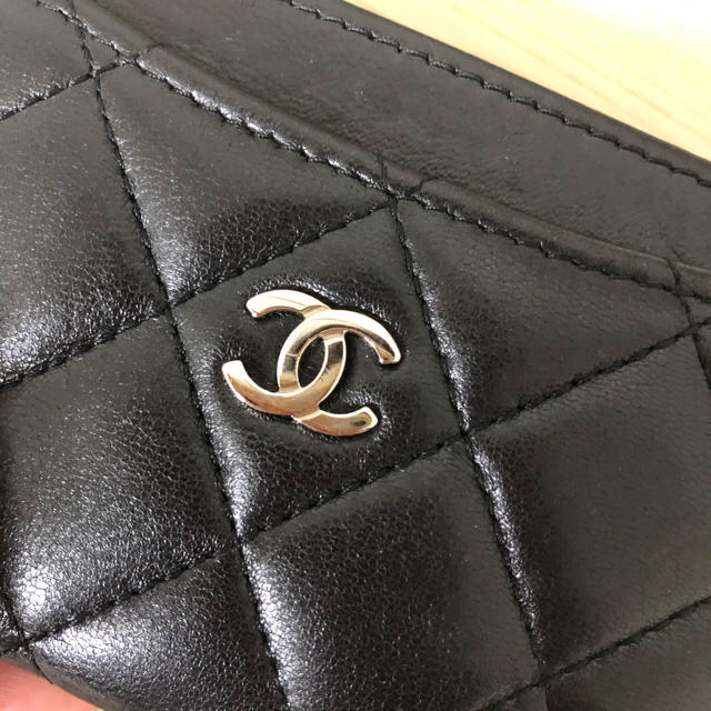 CHANEL(シャネル)の値下げ　CHANEL カードケース　マトラッセ レディースのファッション小物(名刺入れ/定期入れ)の商品写真