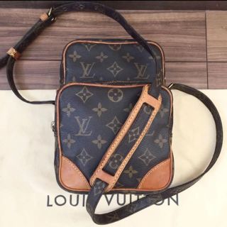 ルイヴィトン(LOUIS VUITTON)の【美品　ベタ剥がれなし】正規品　ルイヴィトン　アマゾン　ショルダーバッグ(ショルダーバッグ)