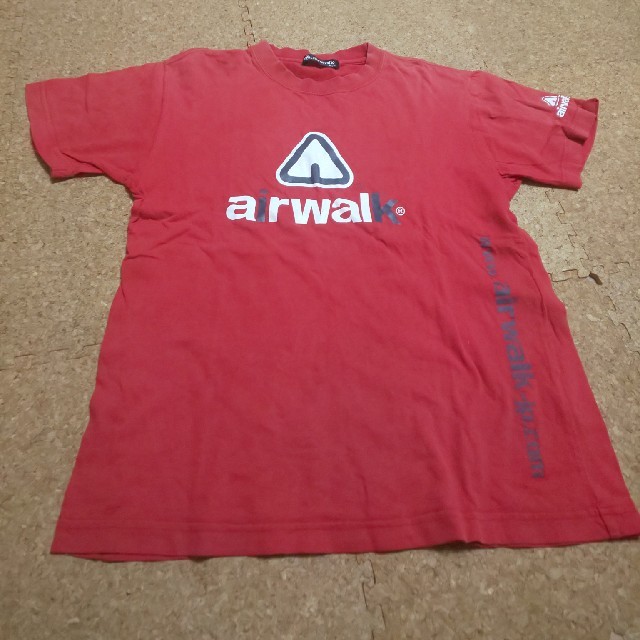 AIRWALK(エアウォーク)のairwalk　Tシャツ　140 キッズ/ベビー/マタニティのキッズ服男の子用(90cm~)(Tシャツ/カットソー)の商品写真