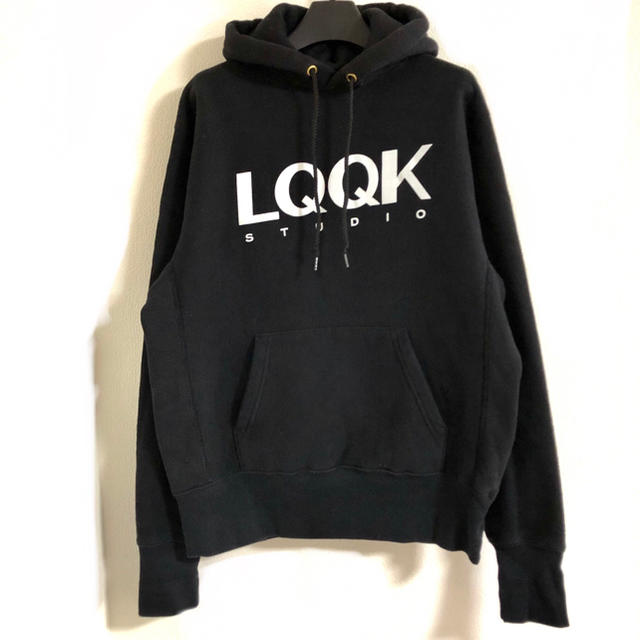LQQK STUDIO ルックスタジオ スウェットパーカー ロゴ プリント 年末の