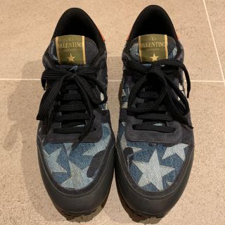 ヴァレンティノ(VALENTINO)の＊VALENTINOヴァレンティノデニム　カモフラ　スタッズ＊(スニーカー)