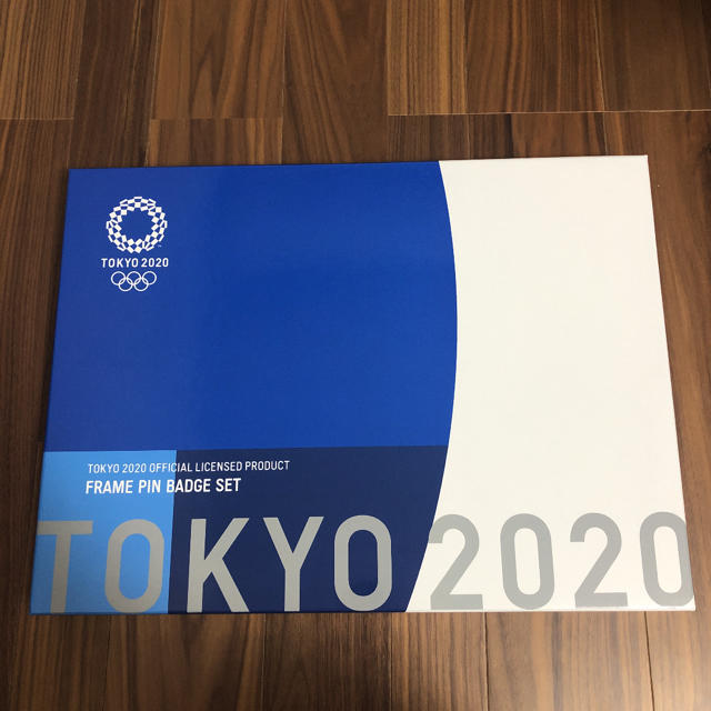 大人気 キャラクターグッズ 額装ピンバッジセット 【2020個数量限定