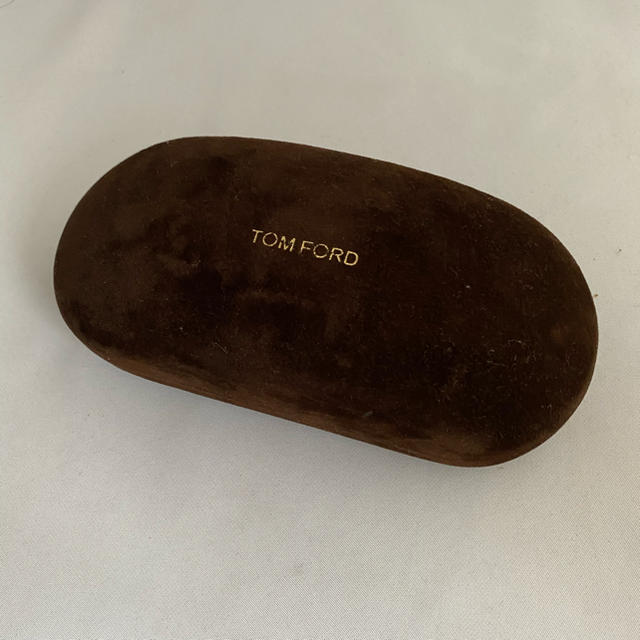 TOM FORD(トムフォード)の美品 トムフォード TOM FORD ロゴ入り サングラスケース 箱付き メンズのファッション小物(サングラス/メガネ)の商品写真