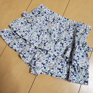 ニシマツヤ(西松屋)の花柄 スカート風 ショートパンツ サイズ100(パンツ/スパッツ)