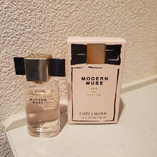 エスティローダー(Estee Lauder)のエスティーローダー　モダンミューズ　パフューム(香水(女性用))