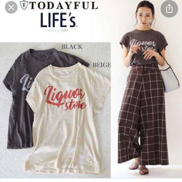 TODAYFUL(トゥデイフル)のTODAYFUL Grinder Logo Tシャツベージュ レディースのトップス(Tシャツ(半袖/袖なし))の商品写真