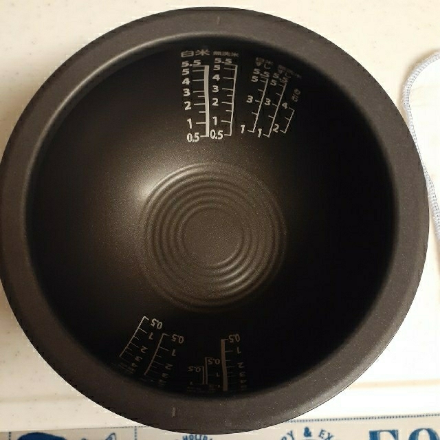 東芝 - 東芝 真空圧力IHジャー炊飯器（5.5合炊き） ディープレッドRC