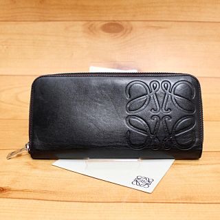 ロエベ(LOEWE)の正規品【なかなか綺麗】LOEWE アマソナ ラウンドファスナー 長財布(財布)