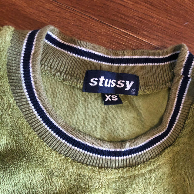 STUSSY(ステューシー)のstussy kids 半袖Tシャツ　XS 男の子 キッズ/ベビー/マタニティのキッズ服男の子用(90cm~)(Tシャツ/カットソー)の商品写真