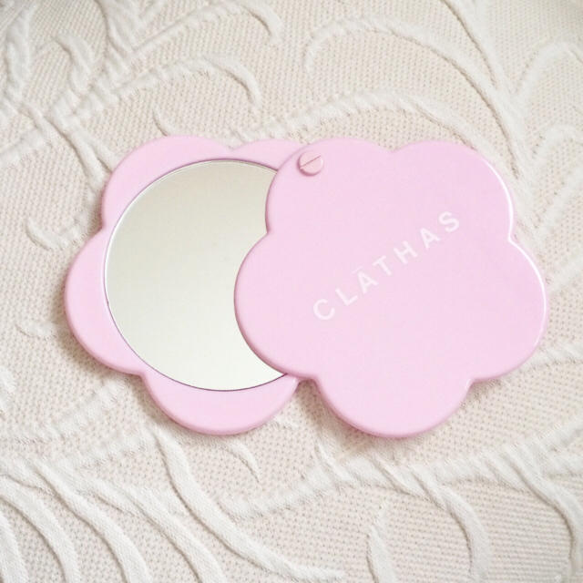 CLATHAS(クレイサス)のＣＬＡＴＨＡＳ カメリアミラー コスメ/美容のベースメイク/化粧品(その他)の商品写真