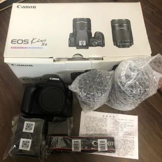 キヤノン(Canon)のCANON eoskissx9 ダブルズームレンズキット　値下げしました(デジタル一眼)