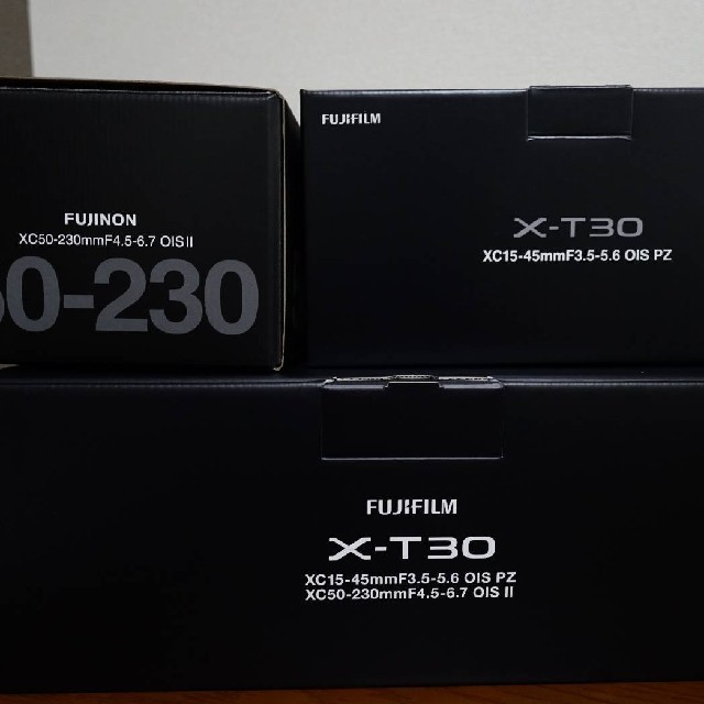 出品本日まで!お値下げ中!FUJIFILM X-T30 ダブルズームレンズ 出品本日まで!お値下げ中!FUJIFILM X-T30 ダブルズームレンズ