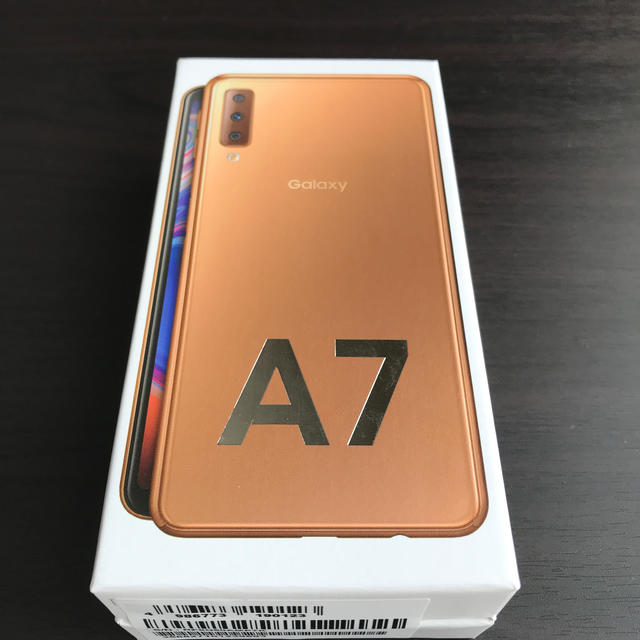 【未使用】Galaxy A7 モバイル版 ゴールド