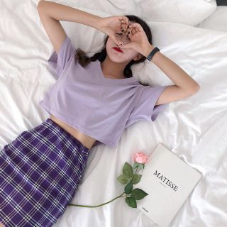 新品未使用！無地パープル 紫 ショート丈Tシャツ 韓国ファッション 夏服(Tシャツ/カットソー)