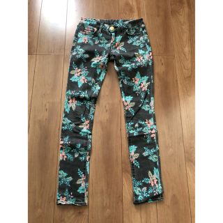 マウジー(moussy)のmoussy マウジー デニム size1 花柄 スキニー(デニム/ジーンズ)