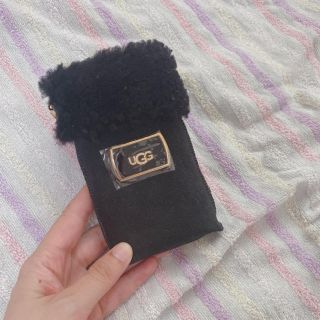 アグ(UGG)のUGG 小物入れ(iPhoneケース)