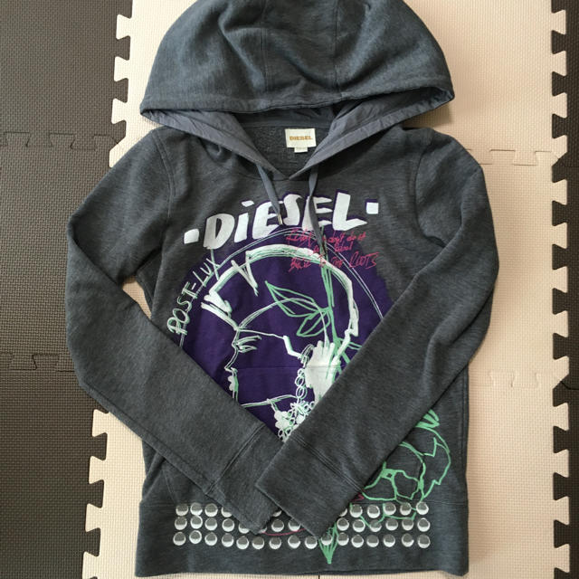 DIESEL(ディーゼル)のパーカー レディースのトップス(パーカー)の商品写真