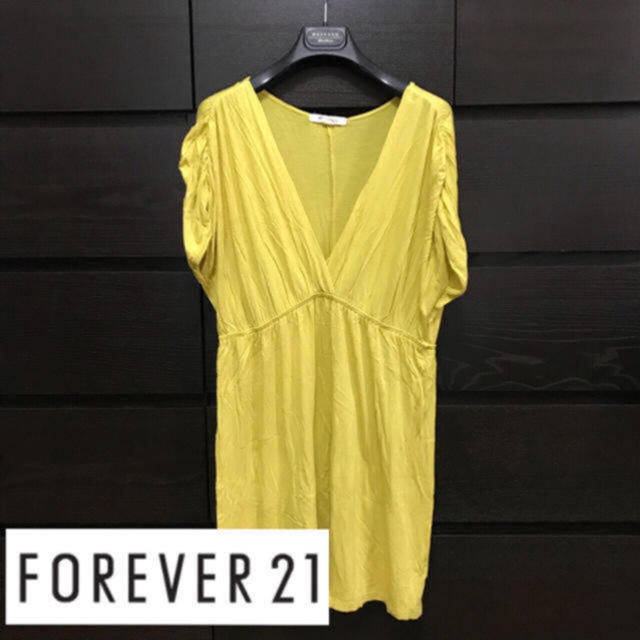 FOREVER 21(フォーエバートゥエンティーワン)のFOREVER21 ★ トップス レディースのトップス(カットソー(半袖/袖なし))の商品写真