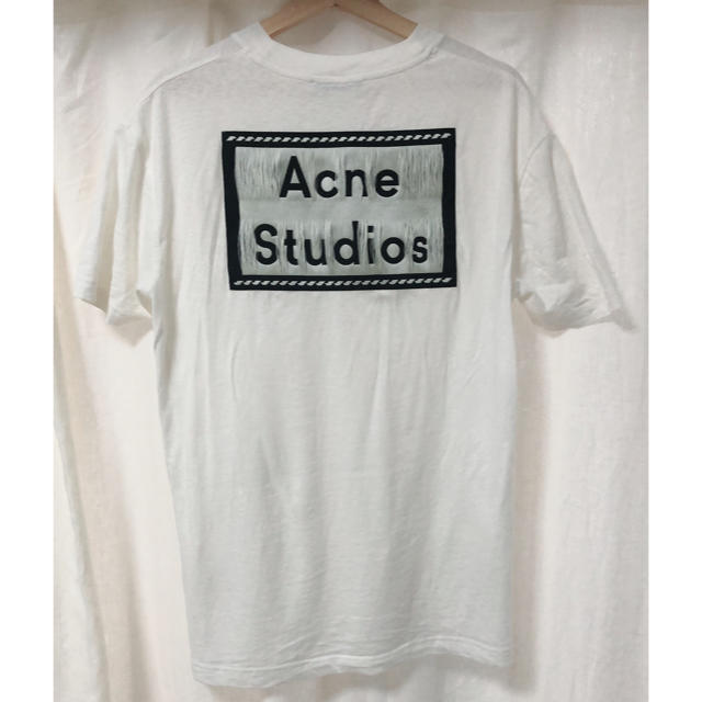 ACNE(アクネ)のacne studios バックロゴT レディースのトップス(Tシャツ(半袖/袖なし))の商品写真