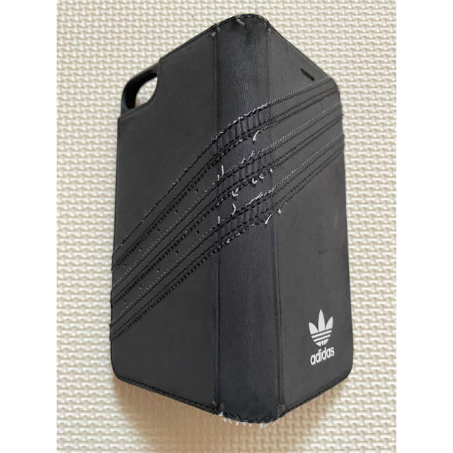 adidas(アディダス)のadidas iPhoneケース スマホ/家電/カメラのスマホアクセサリー(iPhoneケース)の商品写真