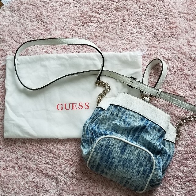 GUESS(ゲス)のGUESS  ショルダーバック レディースのバッグ(ショルダーバッグ)の商品写真