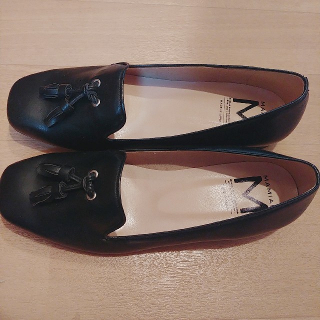 MAMIAN(マミアン)のタッセルローファー パンプス 黒 23.5cm マミアン ZOZOTOWN レディースの靴/シューズ(ローファー/革靴)の商品写真