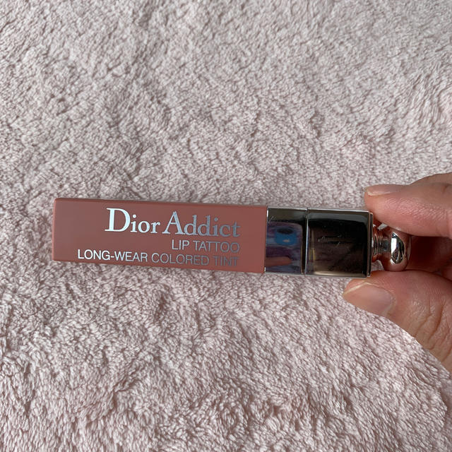 Dior(ディオール)のaddictLipTATTOOアディクトリップタトゥー コスメ/美容のベースメイク/化粧品(口紅)の商品写真