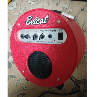 赤くて丸いアンプBELCAT(ギターアンプ)