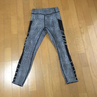 ルルレモン(lululemon)のルルレモン　レギンス　サイズ6(レギンス/スパッツ)