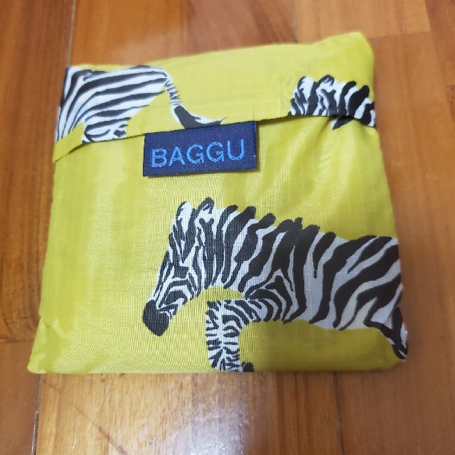 BAGGU　シマウマ　スタンダード レディースのバッグ(エコバッグ)の商品写真