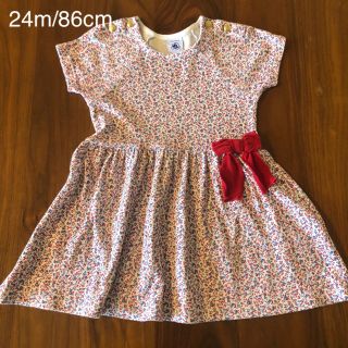 プチバトー(PETIT BATEAU)のPETIT BATEAU プチバトー 花柄ワンピース　24m/86cm(ワンピース)