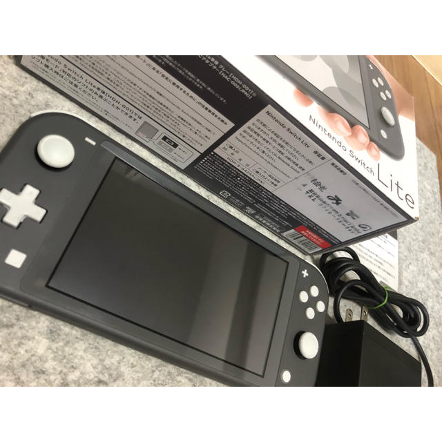 激安商品 Nintendo Switch 任天堂 スイッチライト グレー 箱付 充電器