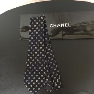 シャネル(CHANEL)のシャネルCHANEL  カメリアシルク　ネクタイ【極美品】(ネクタイ)