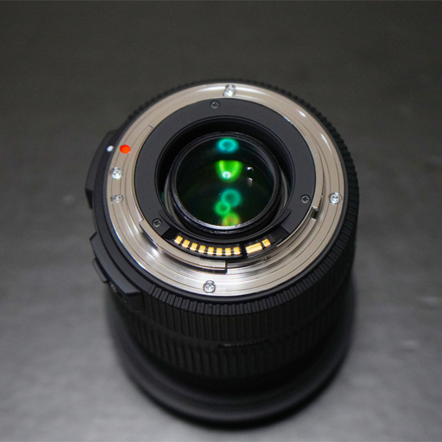 Canon(キヤノン)の美品 SIGMA 17-50mm F2.8 EX DC OS HSM  キャノン スマホ/家電/カメラのカメラ(レンズ(ズーム))の商品写真