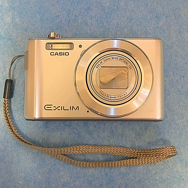 CASIO(カシオ)のカシオ　EXLIM EX-ZS240 スマホ/家電/カメラのカメラ(コンパクトデジタルカメラ)の商品写真