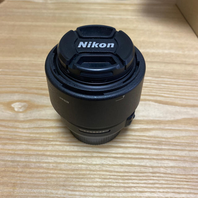 NIKON AF-S DX Micro NIKKOR 40mm f/2.8Gカメラ