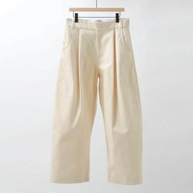 driesvannotenSTUDIO NICHOLSON BEN VOLUME PANTS CREAM