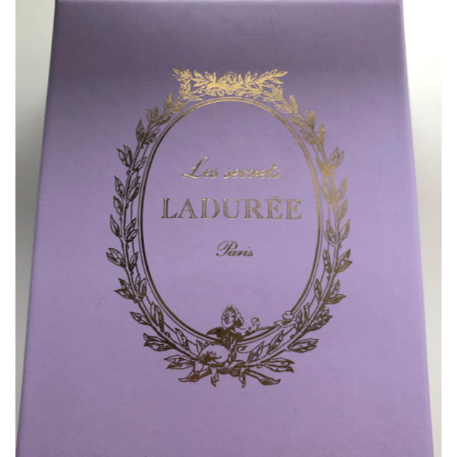 LADUREE(ラデュレ)のラデュレ　キーホルダー レディースのファッション小物(キーホルダー)の商品写真