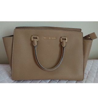 マイケルコース(Michael Kors)の最終値下げ！マイケルコース 2way ショルダー ベージュ セルマ(ショルダーバッグ)