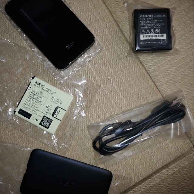 NEC(エヌイーシー)のＮＥＣ Aterm Mobile Router スマホ/家電/カメラのPC/タブレット(PC周辺機器)の商品写真
