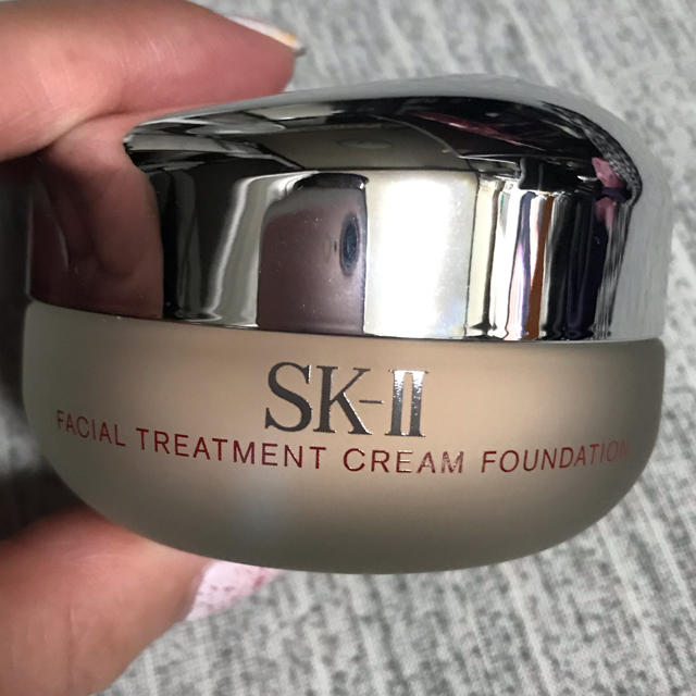 SK-II(エスケーツー)のSK-II フェイシャルトリートメント◆クリームファンデーション320クリア コスメ/美容のベースメイク/化粧品(化粧下地)の商品写真