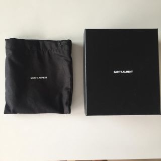 サンローラン(Saint Laurent)の【新品未使用】サンローラン  ポーチと箱(セカンドバッグ/クラッチバッグ)