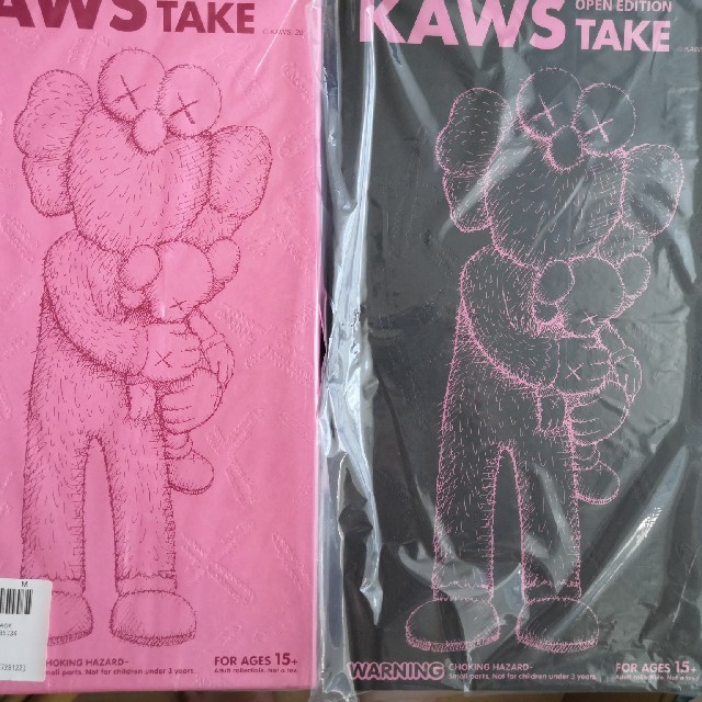 kaws take ピンクブラック 2セット4体