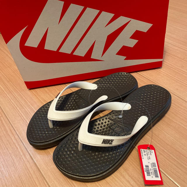 NIKE(ナイキ)のNIKE ビーチサンダル　新品未使用 レディースの靴/シューズ(ビーチサンダル)の商品写真