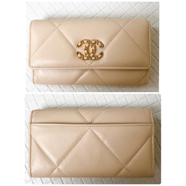 CHANEL(シャネル)の★未使用/美品★ シャネル フラップウォレット 19 長財布 アイボリー レディースのファッション小物(財布)の商品写真