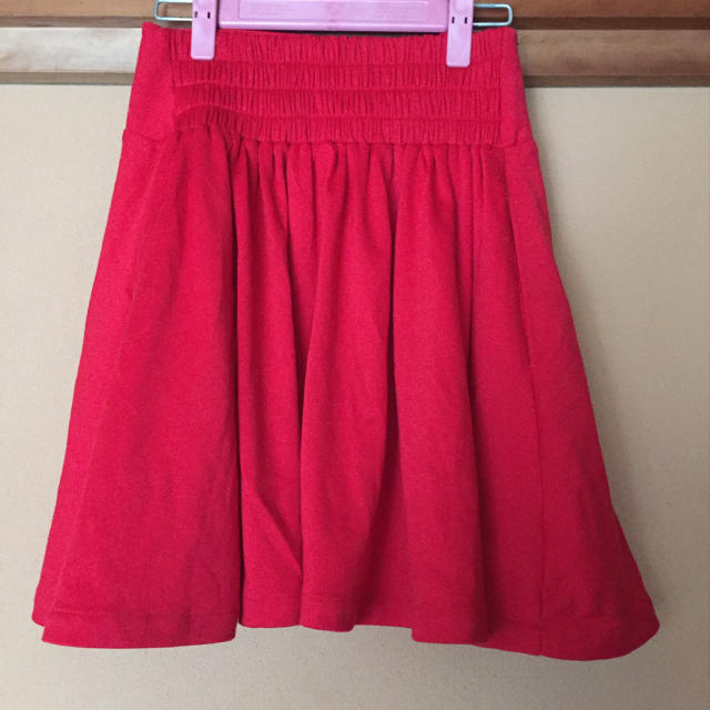 WEGO(ウィゴー)のスカート 赤 レディースのスカート(ひざ丈スカート)の商品写真